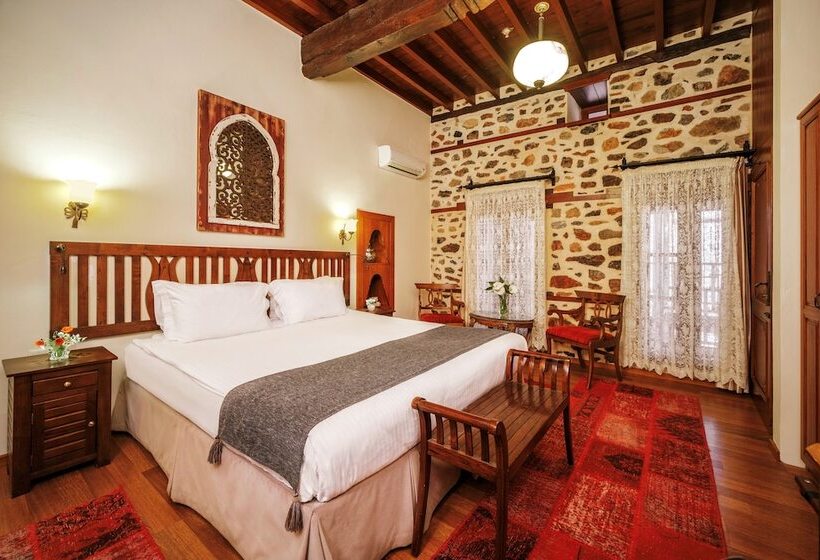 غرفة سوبيريور مطلّة علي البحر, Villa Turka