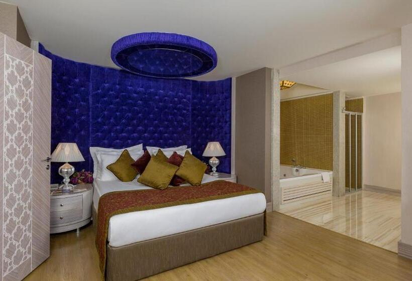Suíte Cama King, Royal Alhambra Palace
