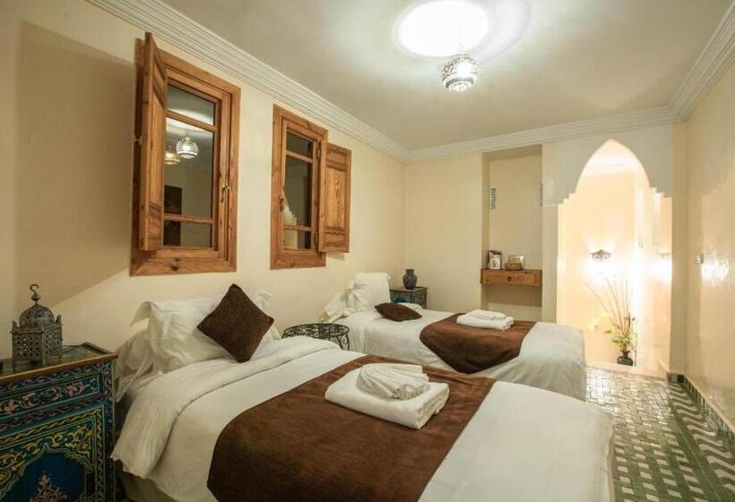 سوییت دوبلکس, Riad Xo