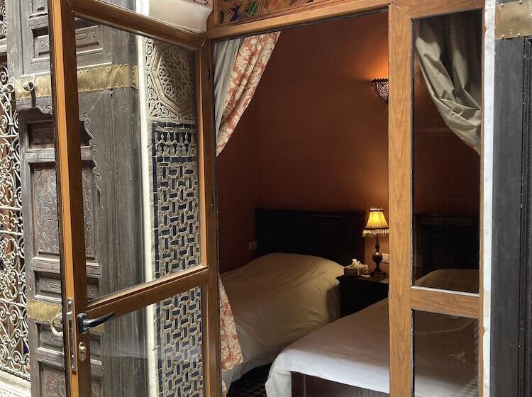 标准间, Dar Anebar