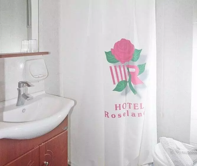 スタンダードルーム, Roselands Hotel Bungalows