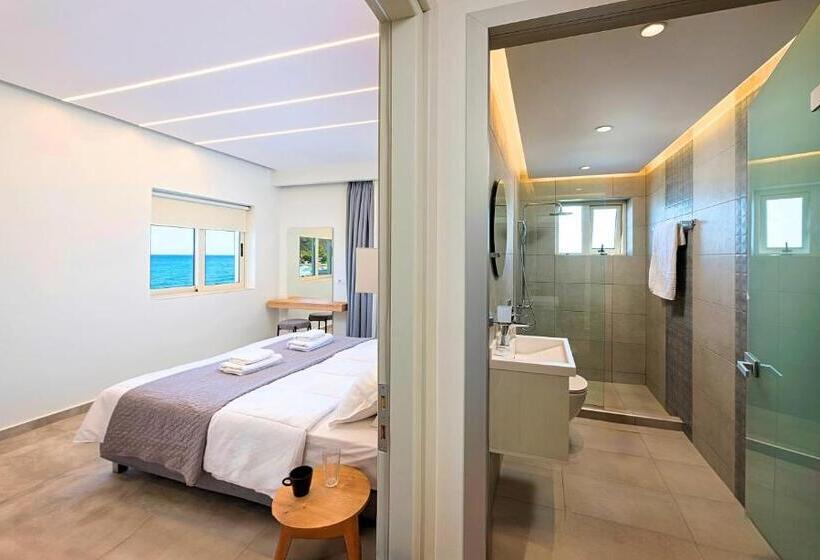 带海景的复工套房, Sunlight Beach