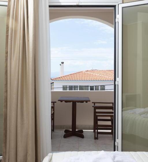 غرفة قياسية مطلّة علي البحر, Venetia