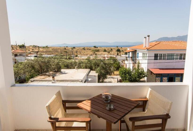 غرفة قياسية مطلّة علي البحر, Venetia