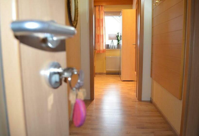 带1个卧室的带阳台的公寓, Pause