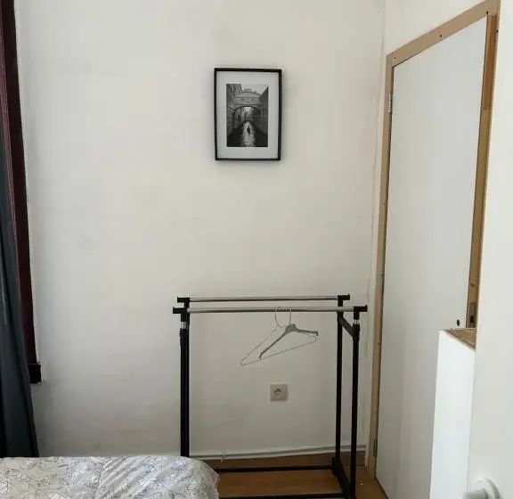 اتاق عادی, House