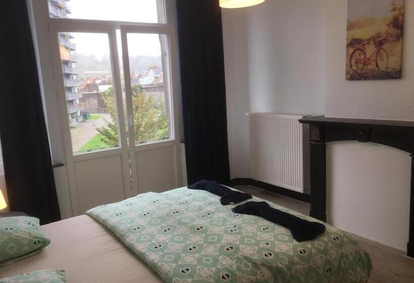 스탠다드 룸 공동 욕실, Leonard Room