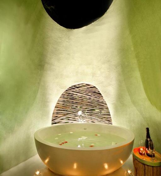 וילה עם חדר שינה אחד ובריכת שחיה, Ajinta Resort