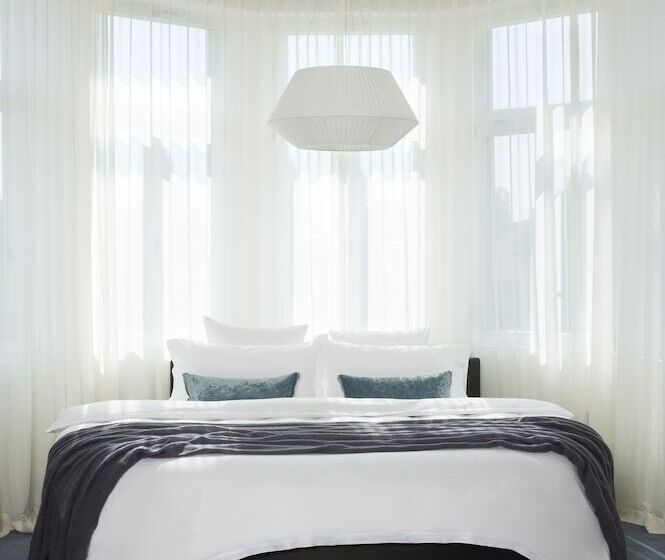 جناح جونيور, Cubo