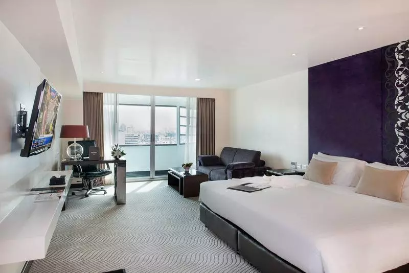 اتاق لوکس, Furama Silom