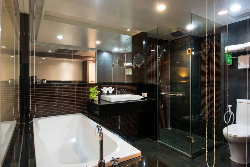 Quarto Deluxe, Furama Silom