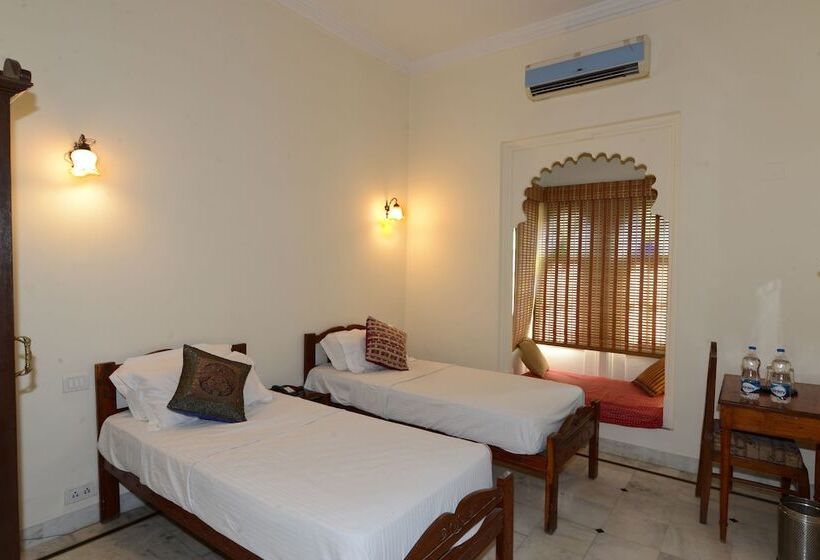 غرفة ديلوكس, Harasar Haveli