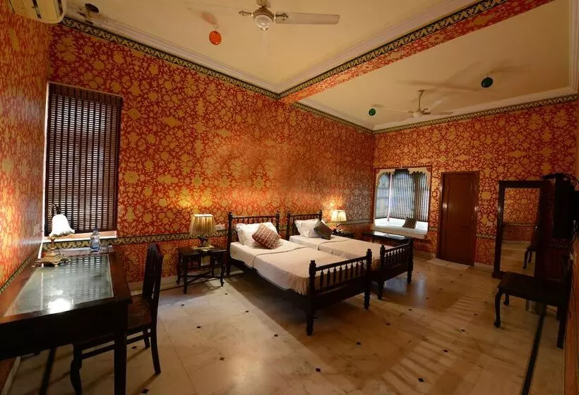 スイート, Harasar Haveli