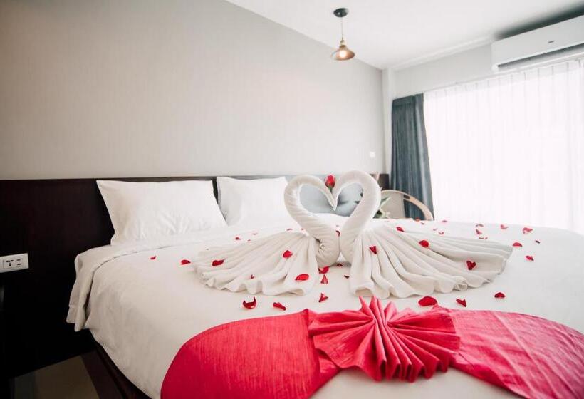 디럭스 룸, Harvest House