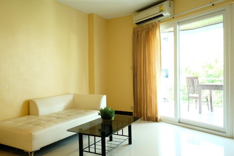 Полулюкс, Jomtien Plaza Residence