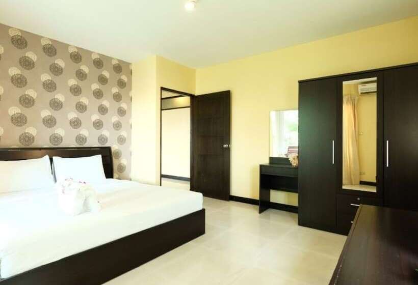 סוויטה משפחתית, Jomtien Plaza Residence