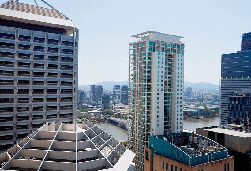 דירה בת חדר שינה 1 עם מרפסת, Mantra On Mary