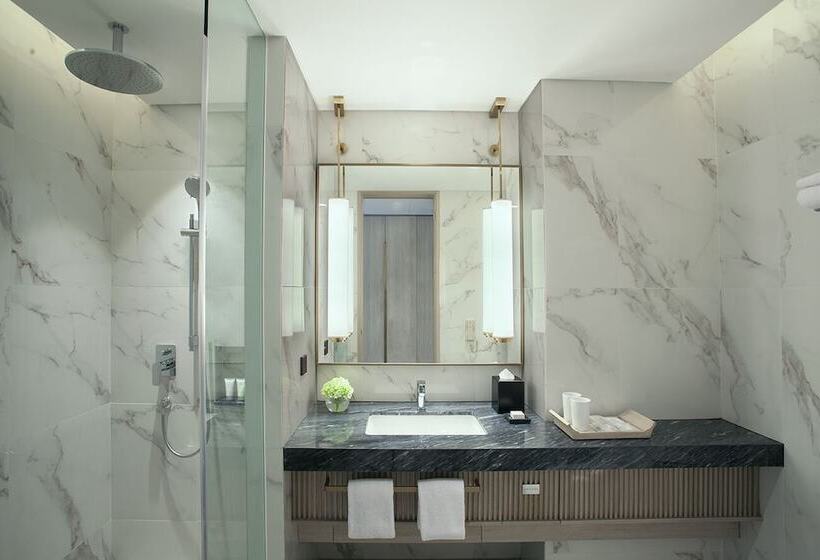 이그제큐티브 룸, Mason Pine Hotel Bandung