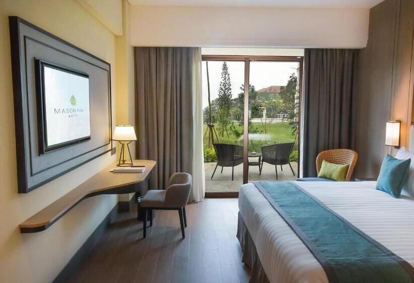 스탠다드 룸 킹사이즈 침대, Mason Pine Hotel Bandung