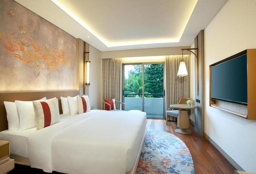 이그제큐티브 룸 킹사이즈 침대, Mason Pine Hotel Bandung