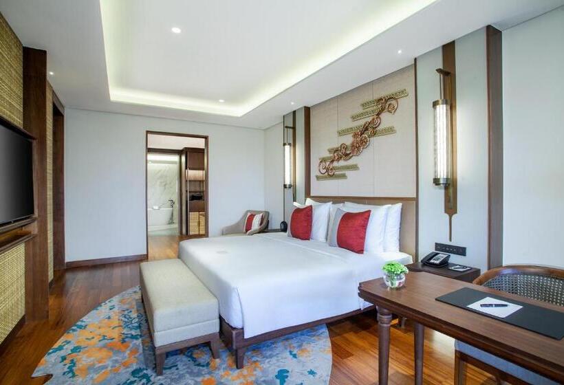 스위트, Mason Pine Hotel Bandung