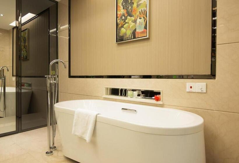 Номер Deluxe, Panyu