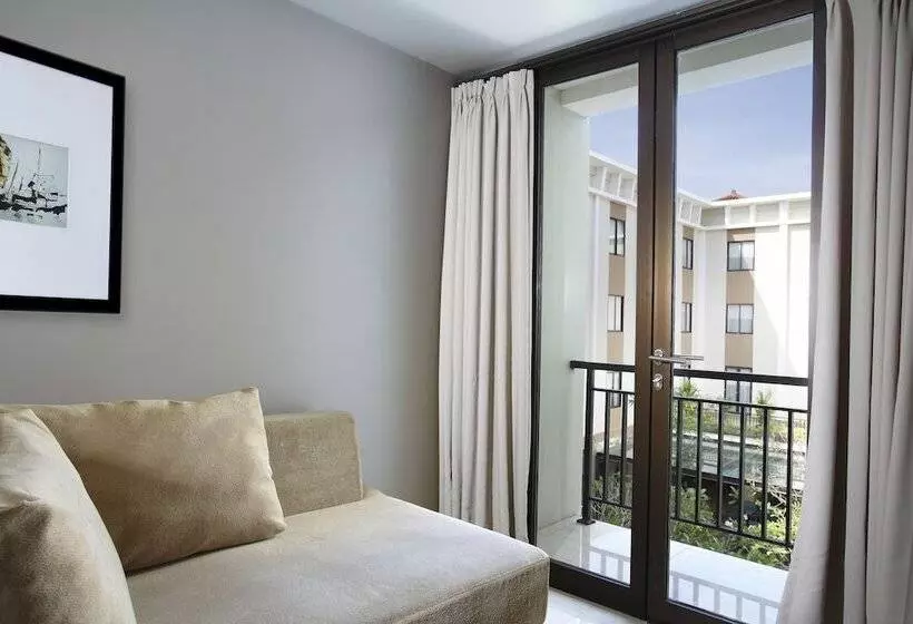 デラックススイート, Santika Kuta