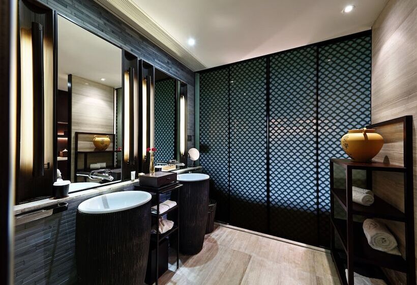 İki Katlı Oda, Shenzhen Castle