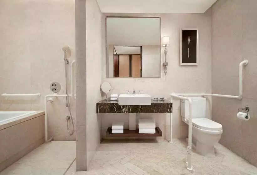 キングサイズベッド、シティビューデラックスルーム, Sheraton Xi An North City