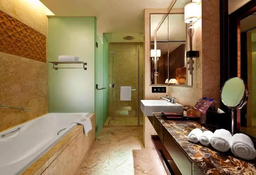 キングサイズベッドのエクゼクティブルーム, Sheraton Xi An North City