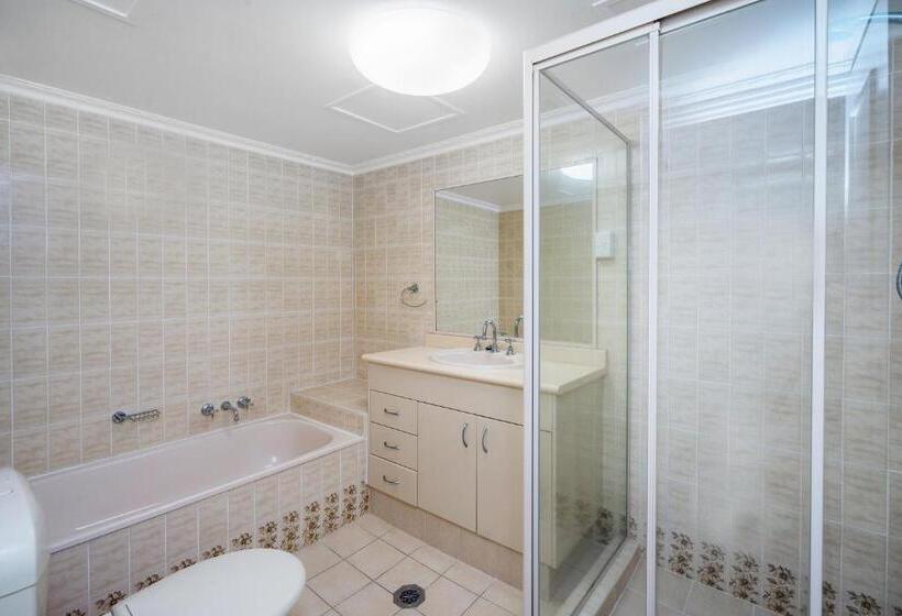 Апартаменты 1 Спальня, Surfers Aquarius On The Beach