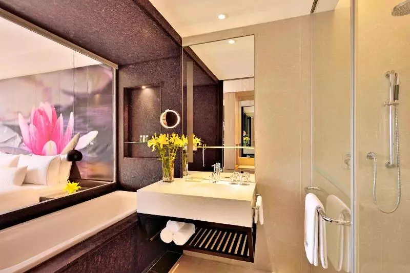 キングサイズベッドのデラックススイート, The Westin Hyderabad Mindspace