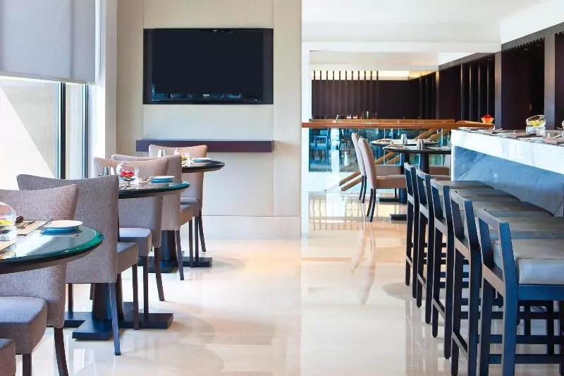 キングサイズベッドのデラックススイート, The Westin Hyderabad Mindspace
