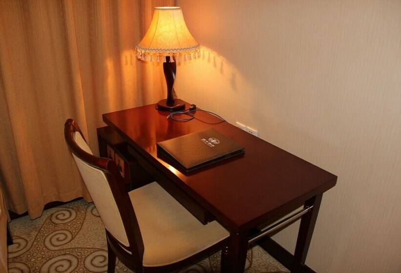 Номер Deluxe, Yifeng