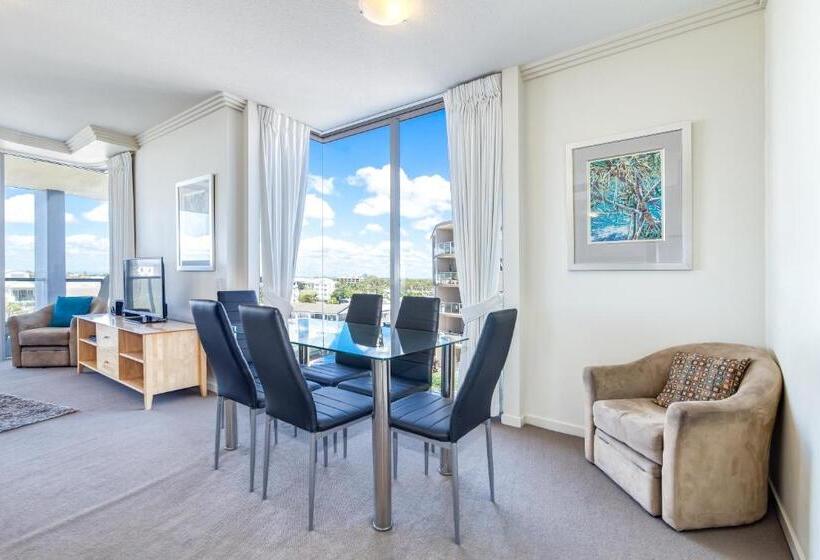 דירת שלושה חדרים, Pumicestone Blue