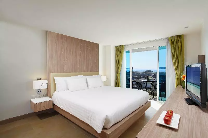 デラックスルーム, Centara Pattaya