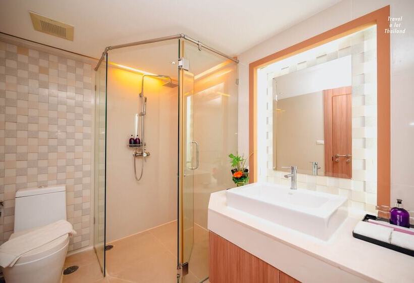 디럭스 룸, Centara Pattaya