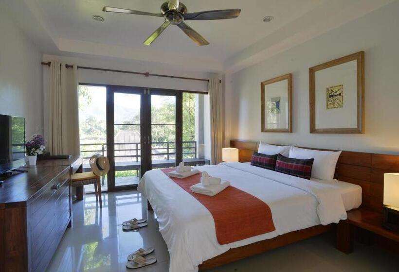 Номер Deluxe, Yoma Hotel, Pai
