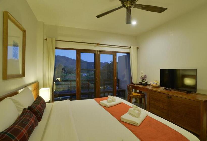 디럭스 룸 산전망, Yoma Hotel, Pai