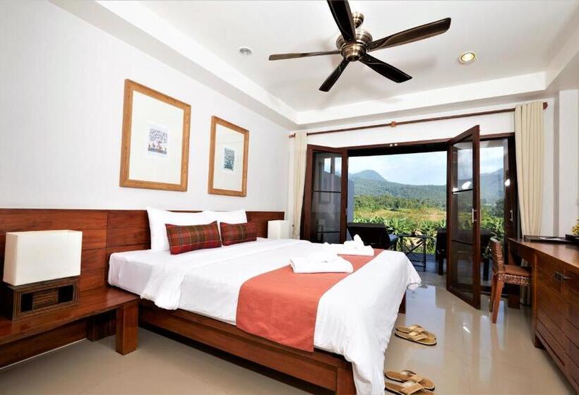 디럭스 룸, Yoma Hotel, Pai