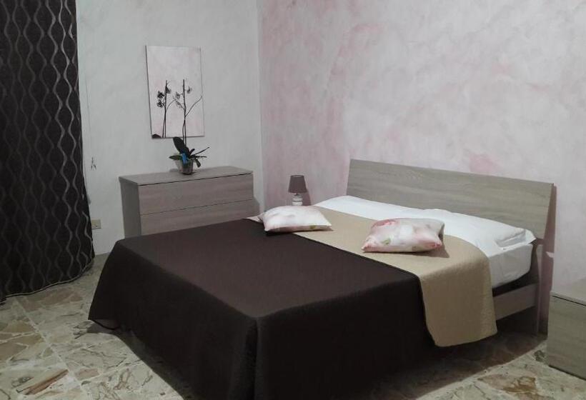 バルコニー付きスタンダードトリプルルーム, Acqua E Fuoco Chez Rachel