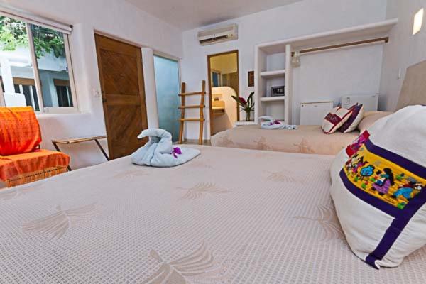 חדר אקונומי, Villas Naomi