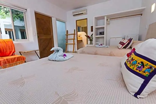 اتاق اکونومی, Villas Naomi