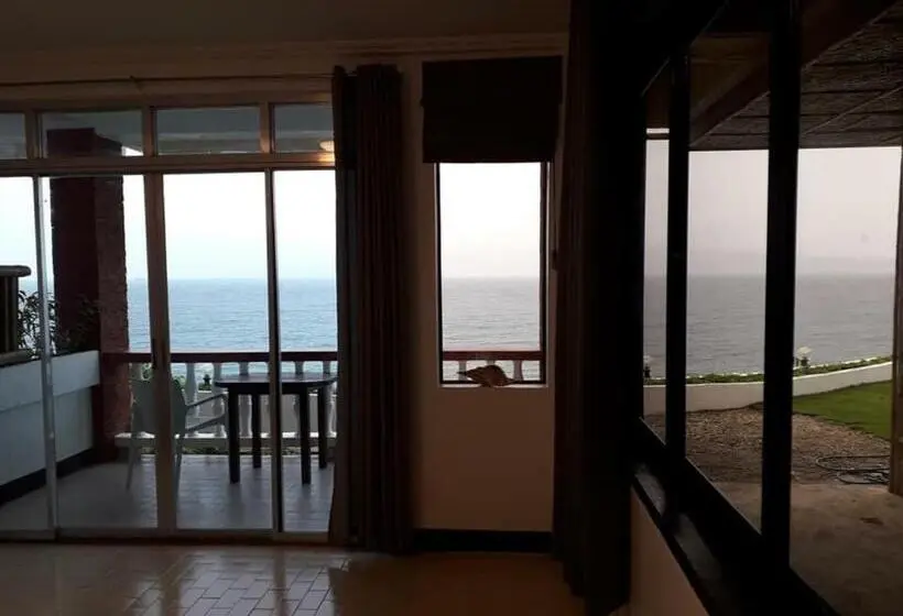 オーシャンビュースタンダードルームバルコニー付き, Wuthering Heights Bed & Breakfast By The Sea