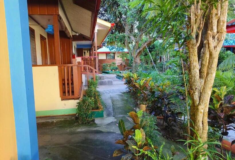 经典四人房间, Hadefe Resort