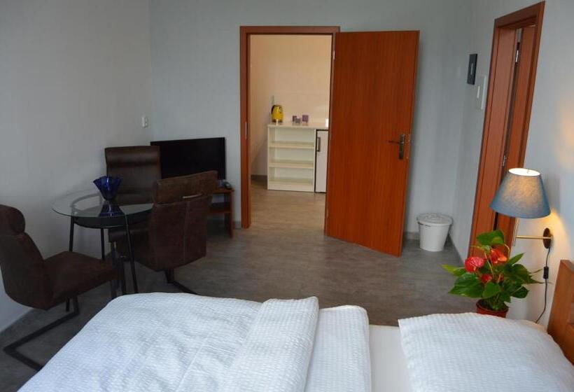 Семейный Номер Вид на Сад, Vila Lípa