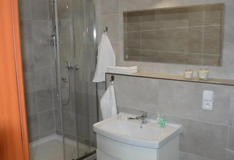Quarto Quadruple Standart Vista Jardim, Vila Lípa