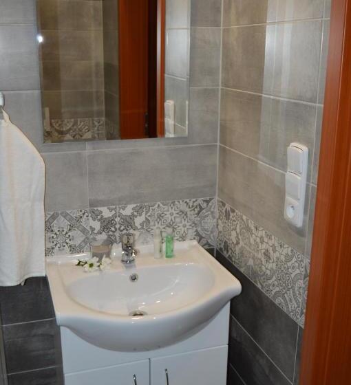 Трехместный Номер Стандарт Вид на Сад, Vila Lípa