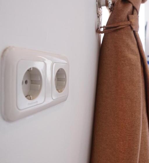 Standardrum, Cemerlang Inn