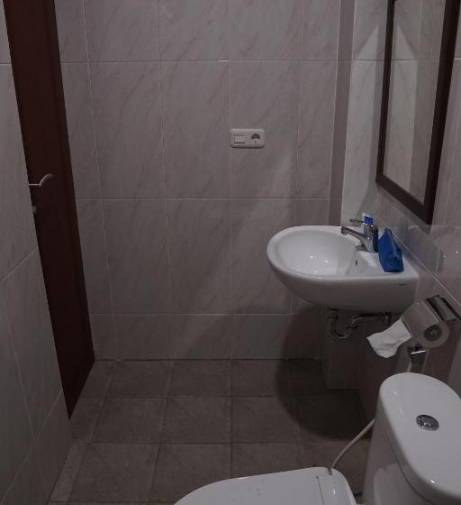 Superiorrum Stadsutsikt, Cemerlang Inn